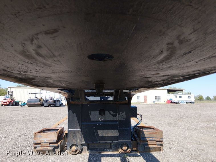 image for item NU9732 2016 XL Specialized Trailers XL110HDG lowboy equipment trailer