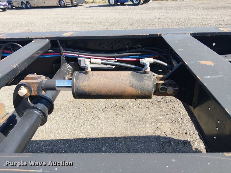 image for item NU9732 2016 XL Specialized Trailers XL110HDG lowboy equipment trailer