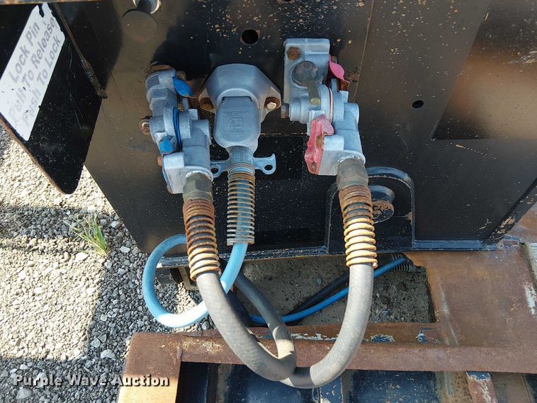 image for item NU9732 2016 XL Specialized Trailers XL110HDG lowboy equipment trailer