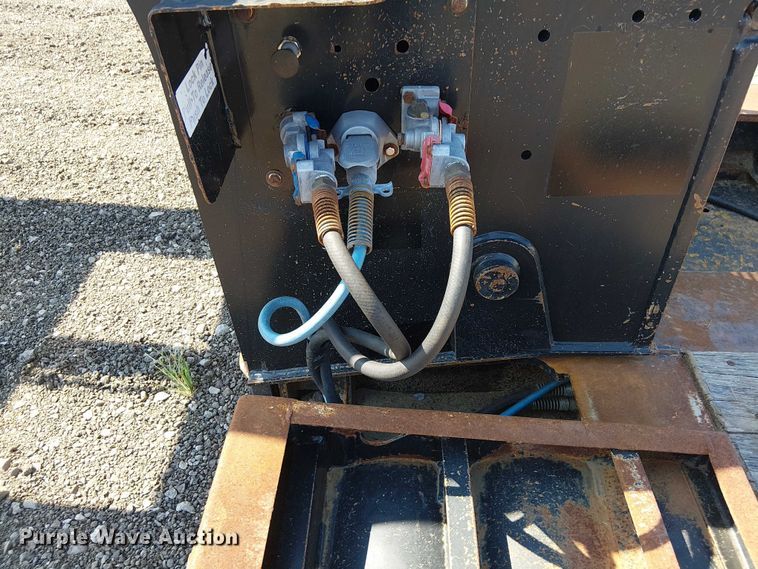 image for item NU9732 2016 XL Specialized Trailers XL110HDG lowboy equipment trailer