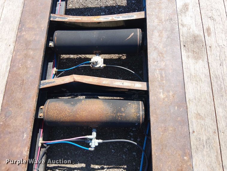 image for item NU9732 2016 XL Specialized Trailers XL110HDG lowboy equipment trailer