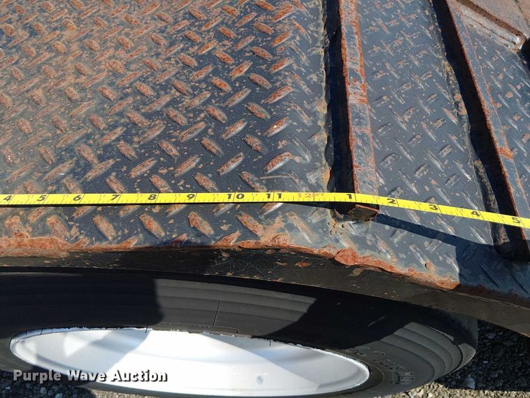 image for item NU9732 2016 XL Specialized Trailers XL110HDG lowboy equipment trailer