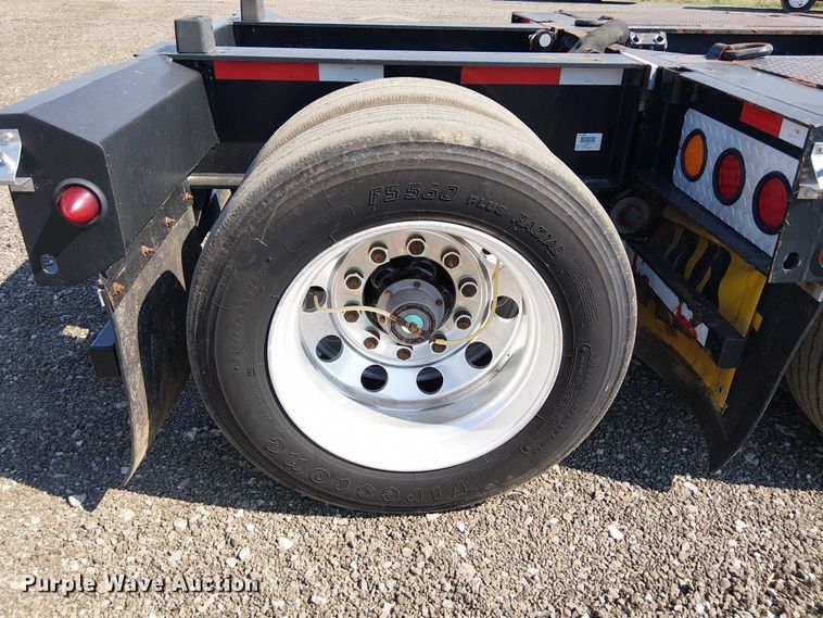 image for item NU9732 2016 XL Specialized Trailers XL110HDG lowboy equipment trailer