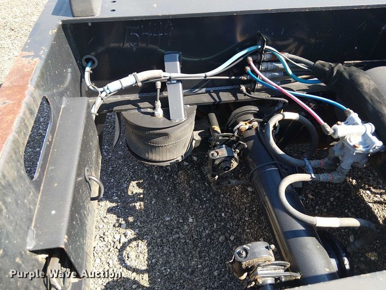 image for item NU9732 2016 XL Specialized Trailers XL110HDG lowboy equipment trailer