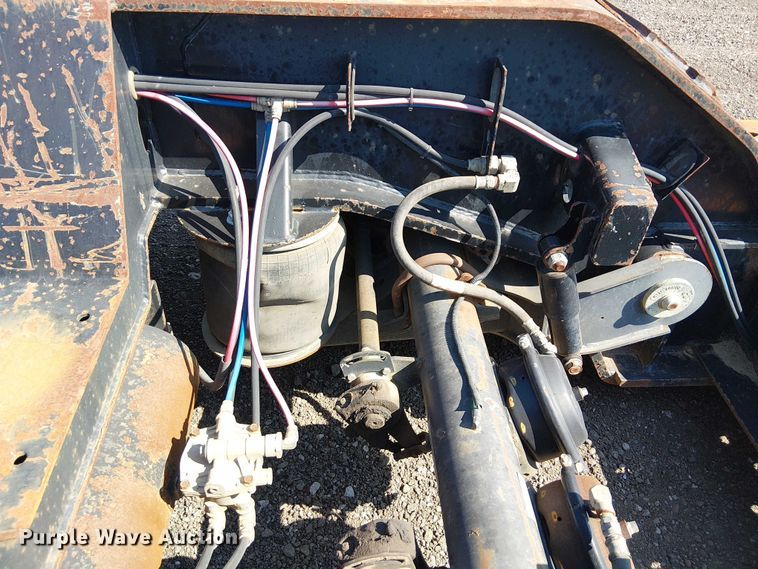 image for item NU9732 2016 XL Specialized Trailers XL110HDG lowboy equipment trailer