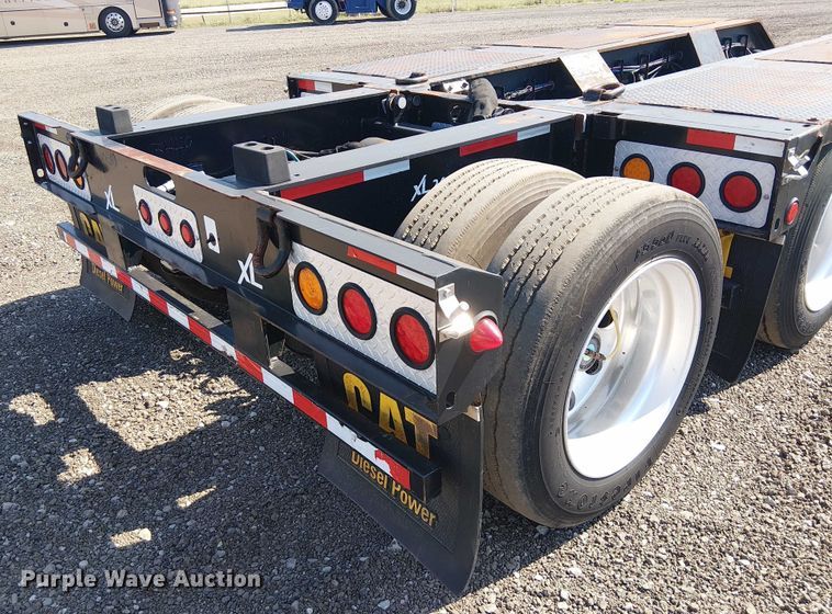 image for item NU9732 2016 XL Specialized Trailers XL110HDG lowboy equipment trailer
