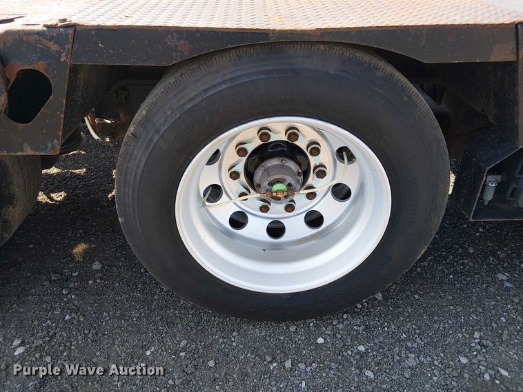 image for item NU9732 2016 XL Specialized Trailers XL110HDG lowboy equipment trailer