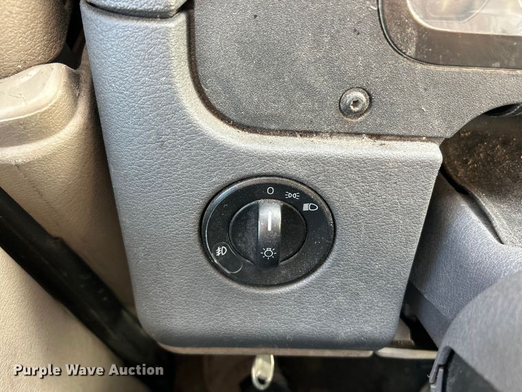 image for item YA0659 2016 Freightliner Cascadia semi truck