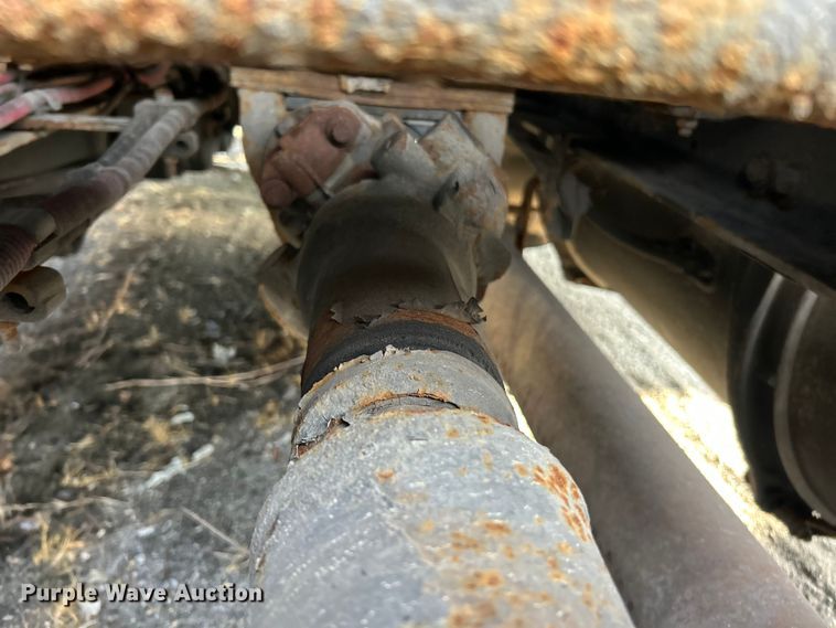 image for item YA0659 2016 Freightliner Cascadia semi truck