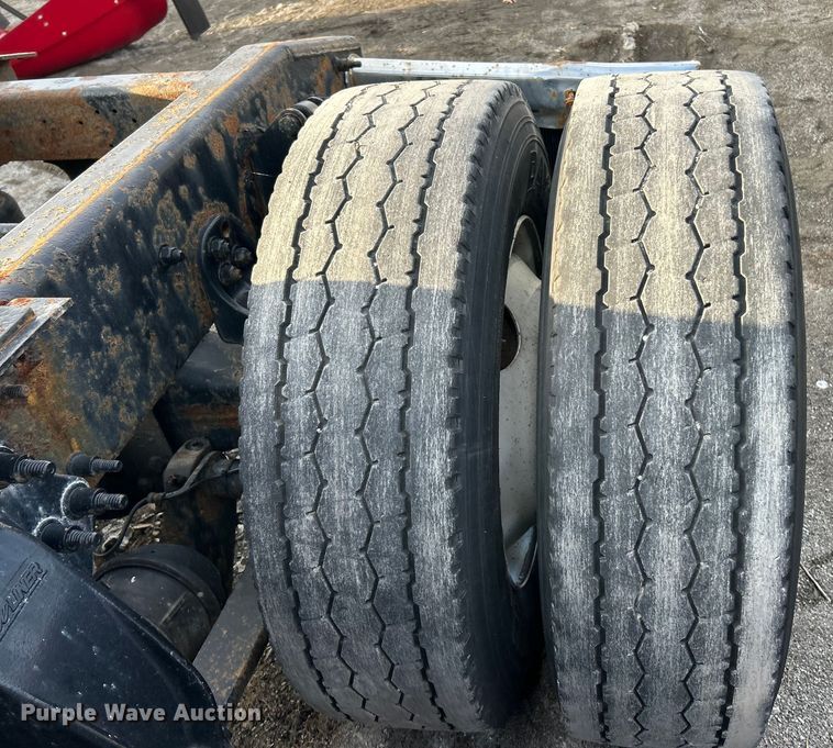 image for item YA0659 2016 Freightliner Cascadia semi truck