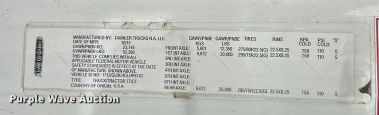 image for item YA0659 2016 Freightliner Cascadia semi truck