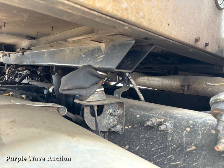 image for item YA0729 2015 Mack CX613 semi truck