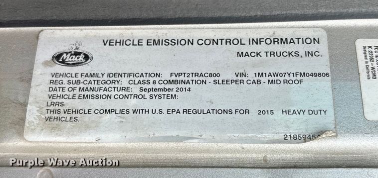 image for item YA0729 2015 Mack CX613 semi truck