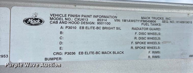 image for item YA0729 2015 Mack CX613 semi truck