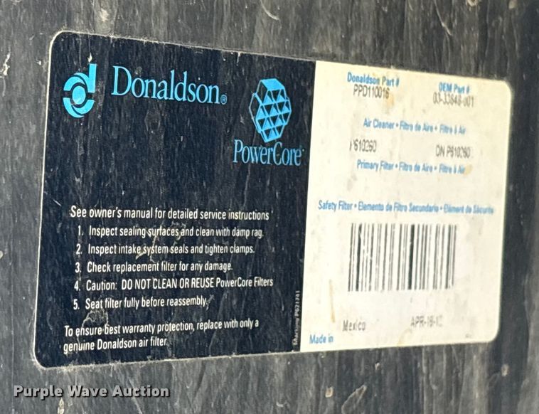 image for item YA0958 2013 Freightliner Cascadia semi truck