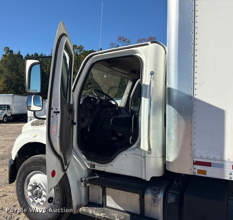 image for item YA1092 2017 Freightliner Business Class M2 box truck