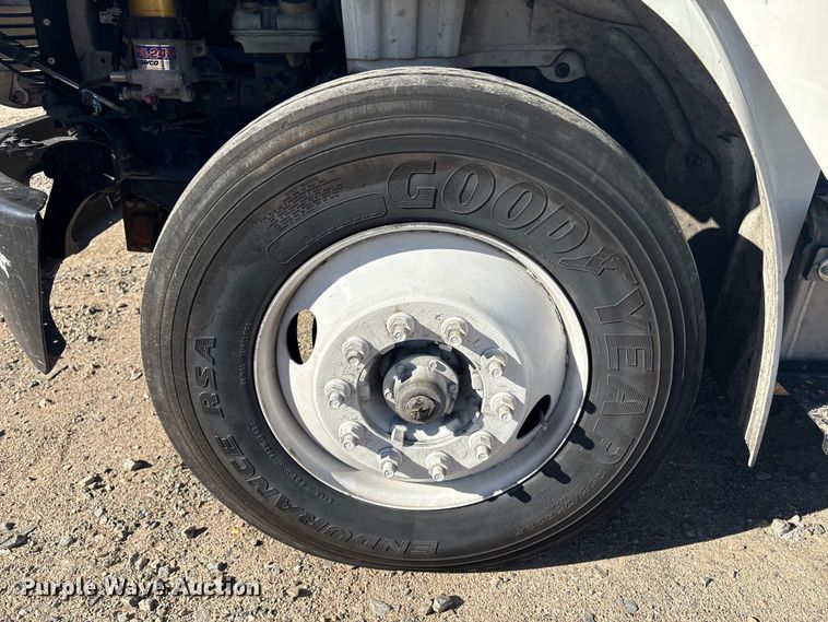 image for item YA1092 2017 Freightliner Business Class M2 box truck