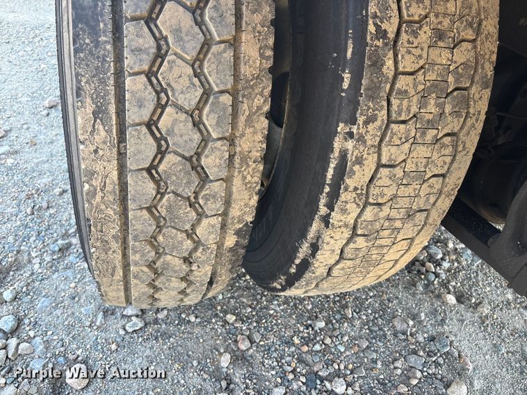 image for item YA1092 2017 Freightliner Business Class M2 box truck