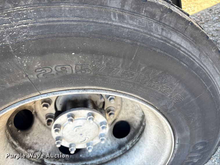 image for item YA1092 2017 Freightliner Business Class M2 box truck