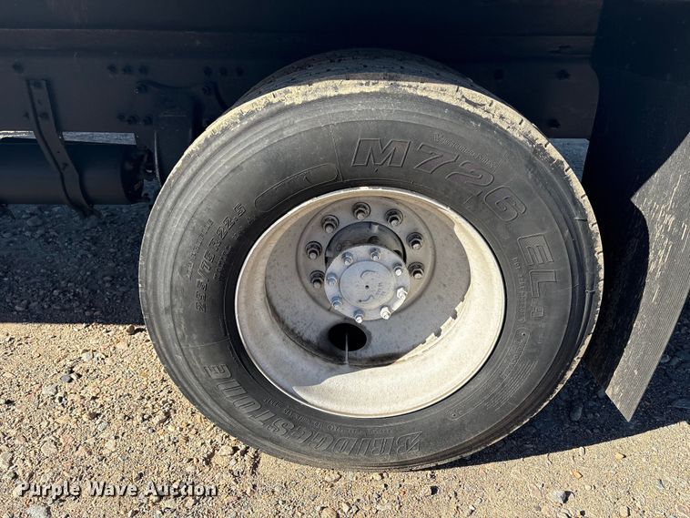 image for item YA1092 2017 Freightliner Business Class M2 box truck