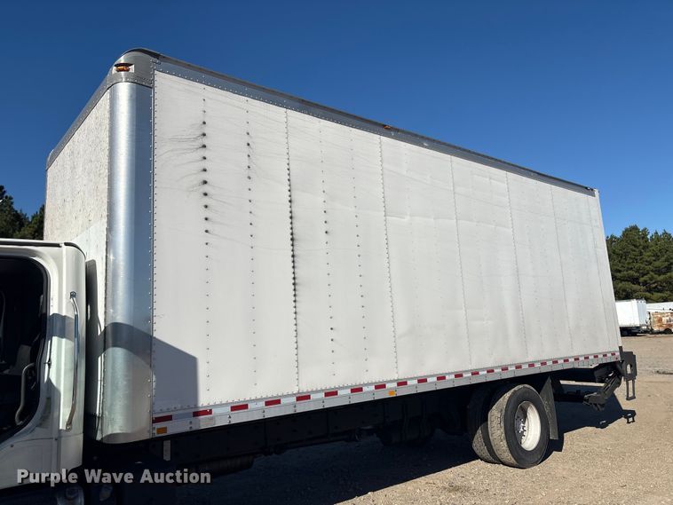 image for item YA1092 2017 Freightliner Business Class M2 box truck