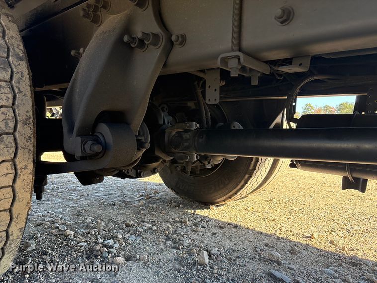 image for item YA1092 2017 Freightliner Business Class M2 box truck