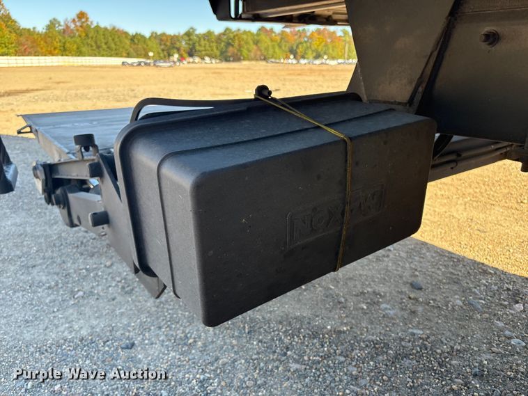 image for item YA1092 2017 Freightliner Business Class M2 box truck