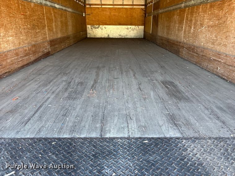 image for item YA1092 2017 Freightliner Business Class M2 box truck