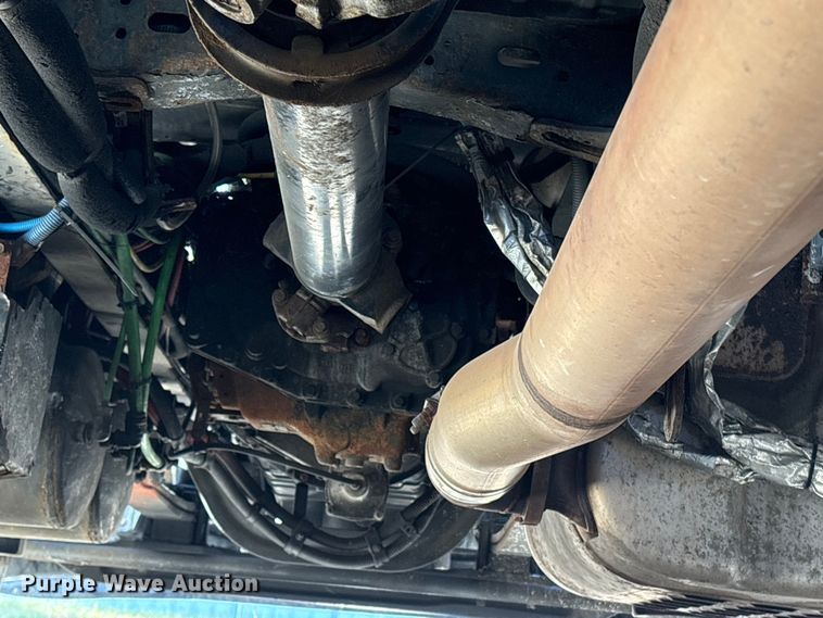 image for item YA1150 2016 Freightliner Cascadia semi truck