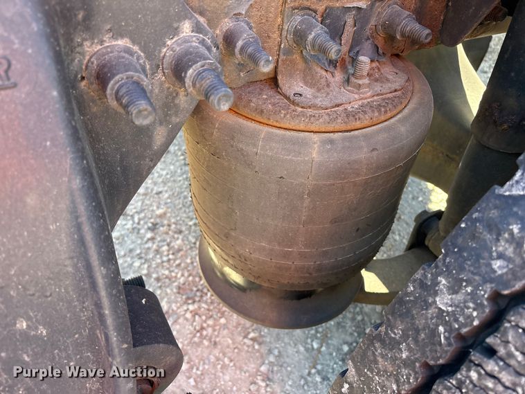 image for item YA1150 2016 Freightliner Cascadia semi truck