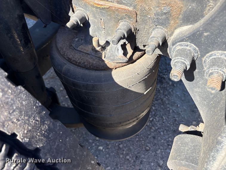 image for item YA1150 2016 Freightliner Cascadia semi truck