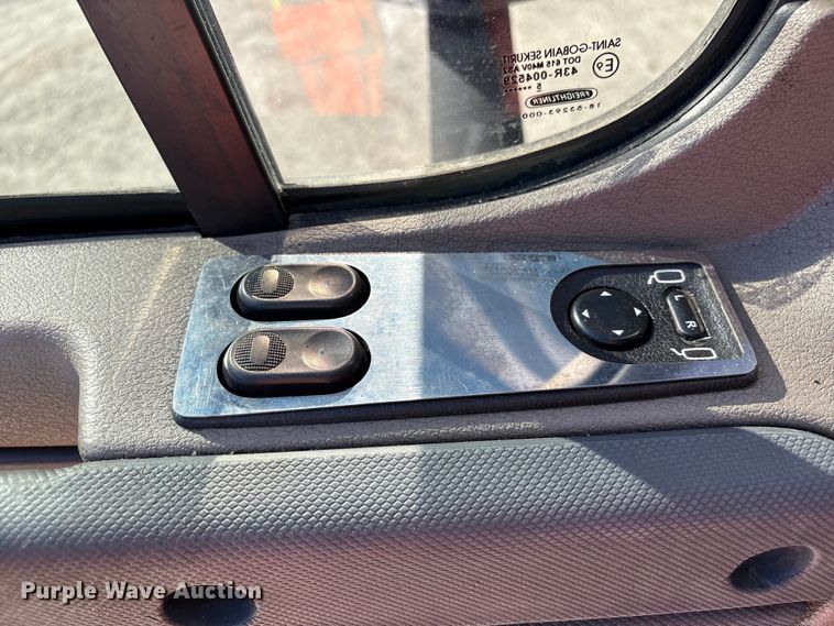 image for item YA1150 2016 Freightliner Cascadia semi truck