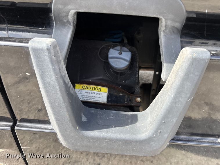 image for item YA1170 2019 Freightliner Cascadia semi truck