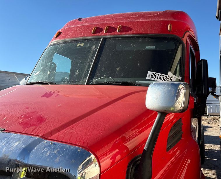 image for item YA1278 2018 Freightliner Cascadia semi truck