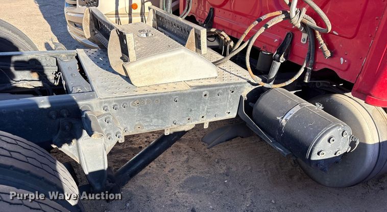 image for item YA1278 2018 Freightliner Cascadia semi truck