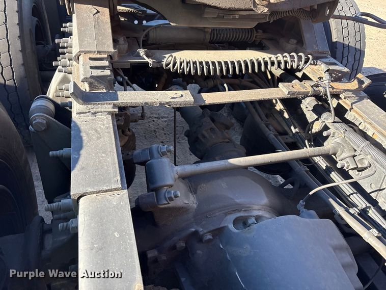 image for item YA1278 2018 Freightliner Cascadia semi truck