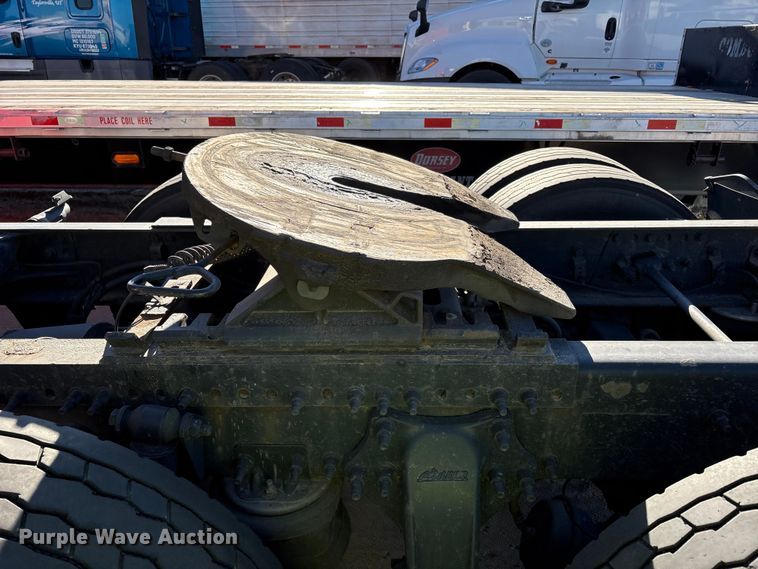 image for item YA1278 2018 Freightliner Cascadia semi truck