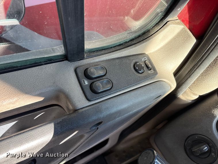 image for item YA1278 2018 Freightliner Cascadia semi truck