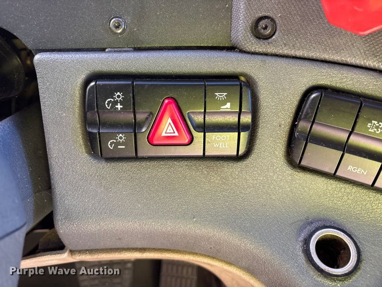 image for item YA1278 2018 Freightliner Cascadia semi truck