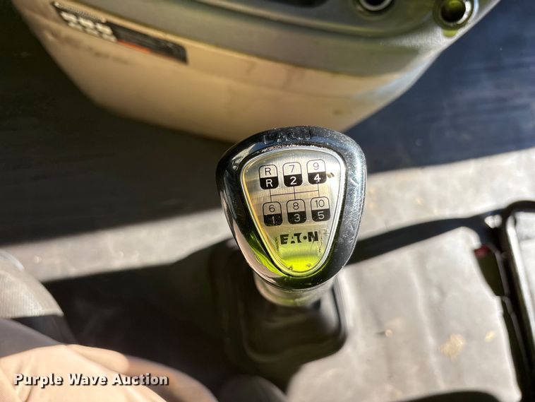 image for item YA1278 2018 Freightliner Cascadia semi truck