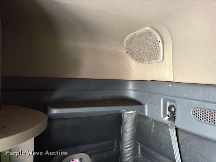 image for item YA1278 2018 Freightliner Cascadia semi truck