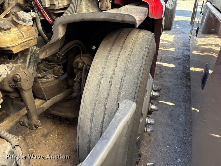 image for item YA1278 2018 Freightliner Cascadia semi truck