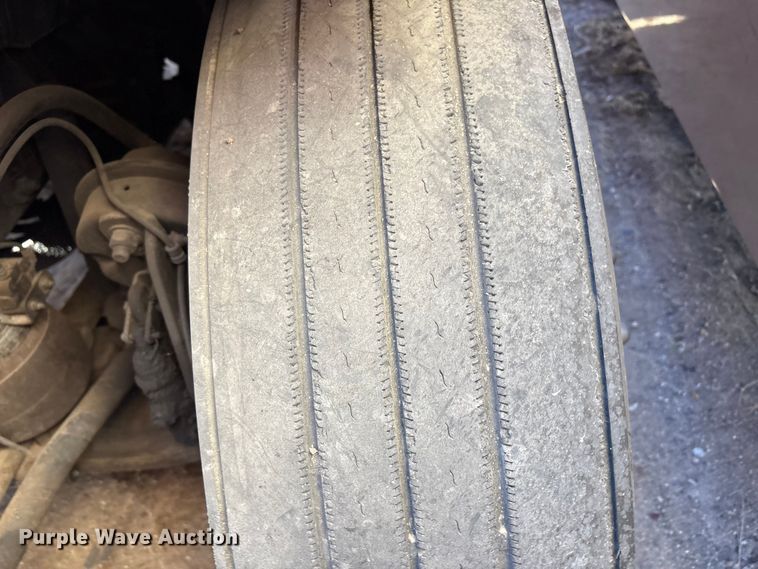 image for item YA1278 2018 Freightliner Cascadia semi truck