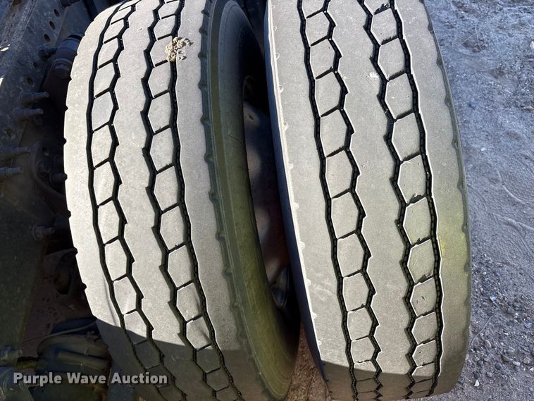 image for item YA1278 2018 Freightliner Cascadia semi truck