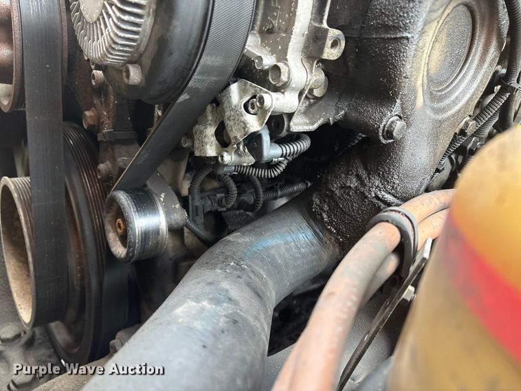 image for item YA1476 2020 Freightliner Cascadia semi truck