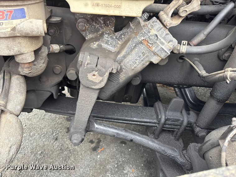 image for item YA1476 2020 Freightliner Cascadia semi truck