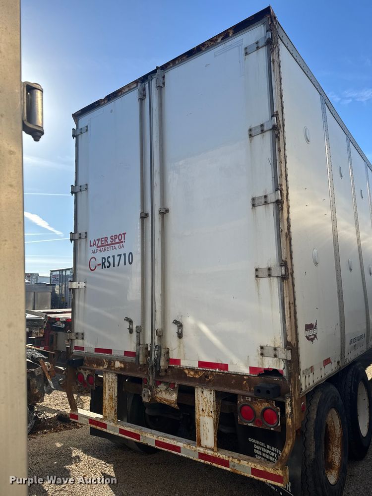 image for item YA1517 1995 Wabash dry van trailer