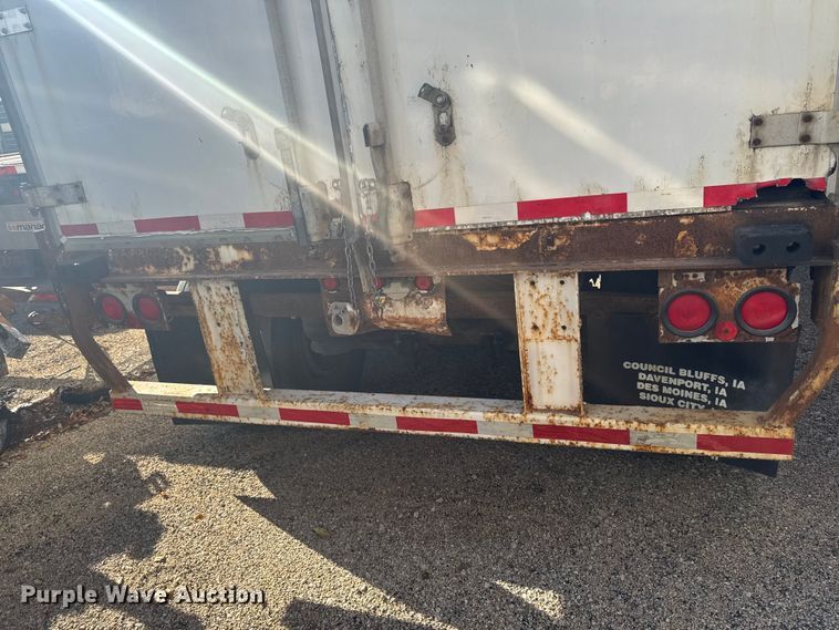 image for item YA1517 1995 Wabash dry van trailer