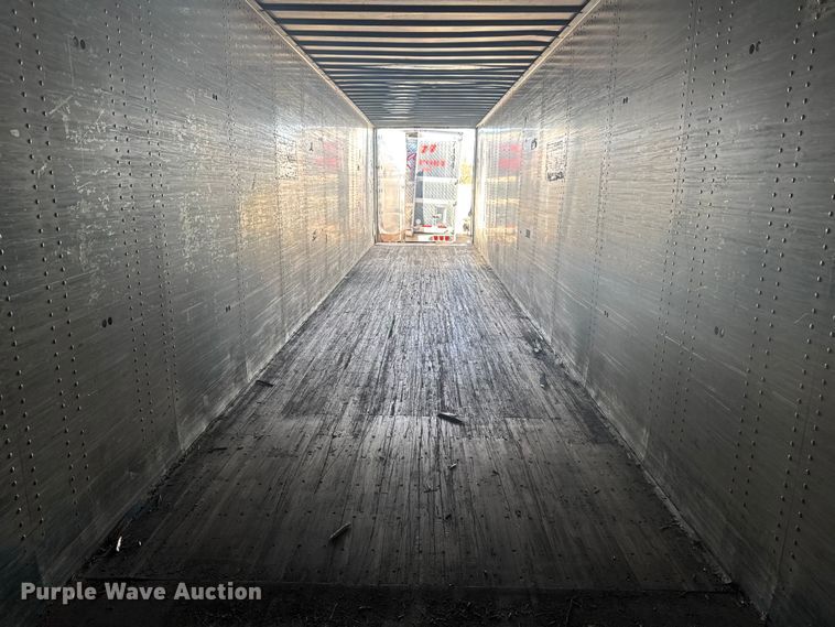 image for item YA1517 1995 Wabash dry van trailer