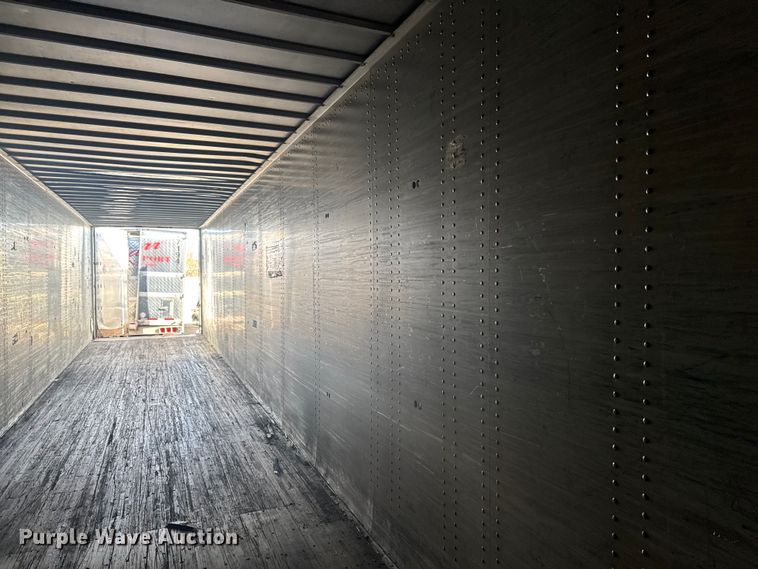 image for item YA1517 1995 Wabash dry van trailer